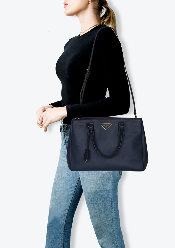 LARGE SAFFIANO LUX DOUBLE ZIP GALLERIA