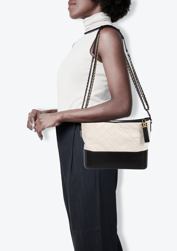 MEDIUM GABRIELLE HOBO BAG