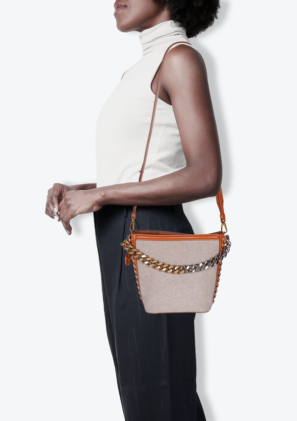 FRAYME BUCKET BAG
