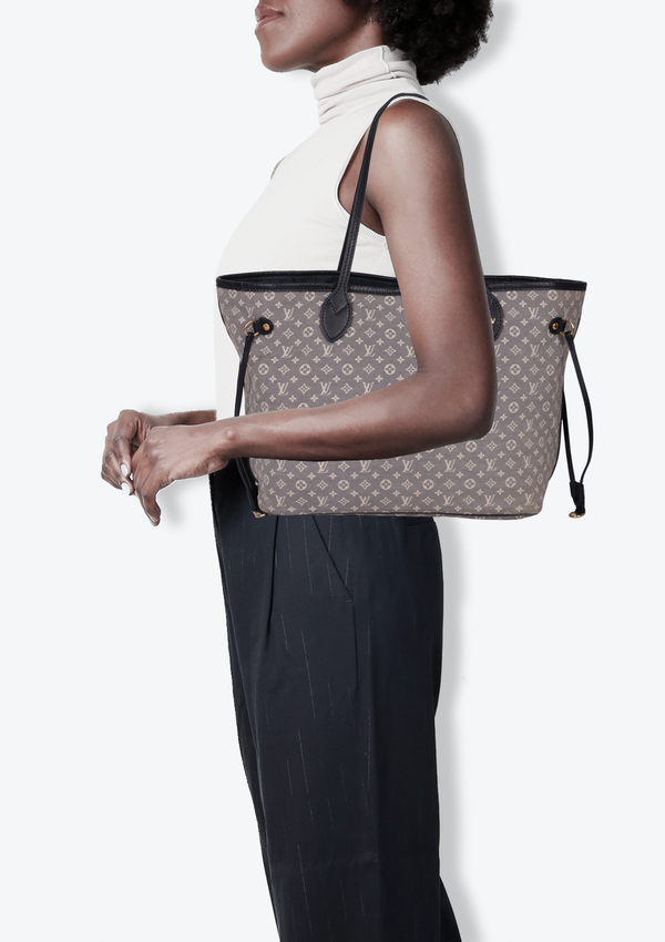 MONOGRAM IDYLLE NEVERFULL MM