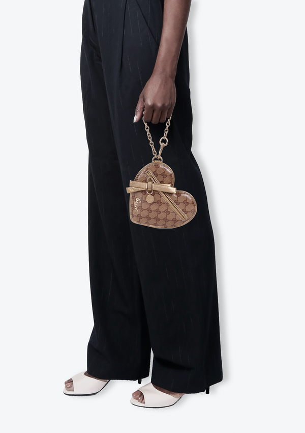 GG CANVAS CHAIN HEART WRIST POUCH