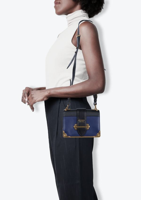 CITY CALF SAFFIANO CAHIER