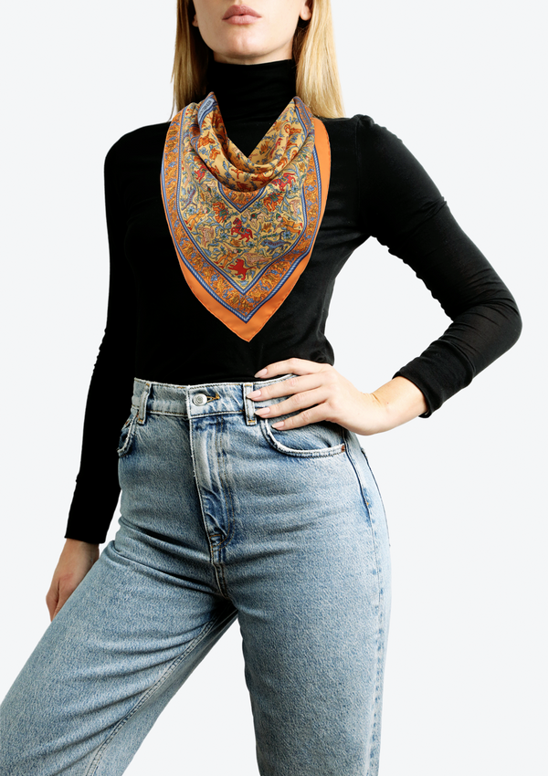 CHASSE EN INDE SILK SCARF 90