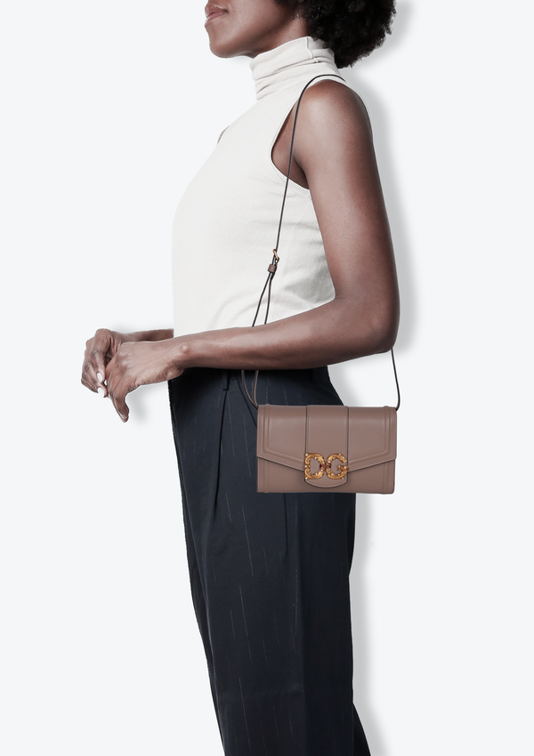 DG AMORE WALLET ON STRAP BAG