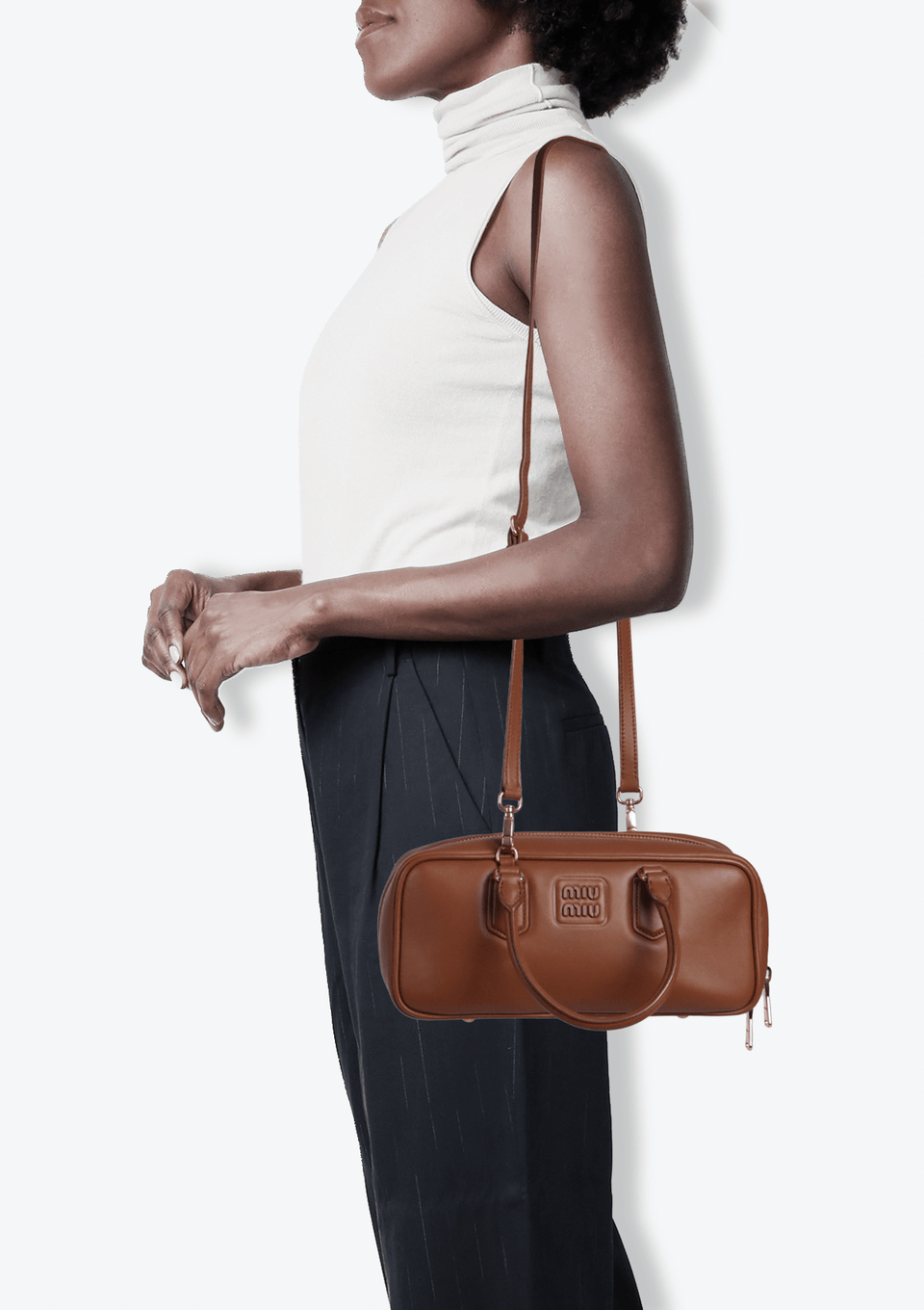 BOLSA MIU MIU LEATHER ARCADIE HANDLE BAG MARROM ORIGINAL – Gringa
