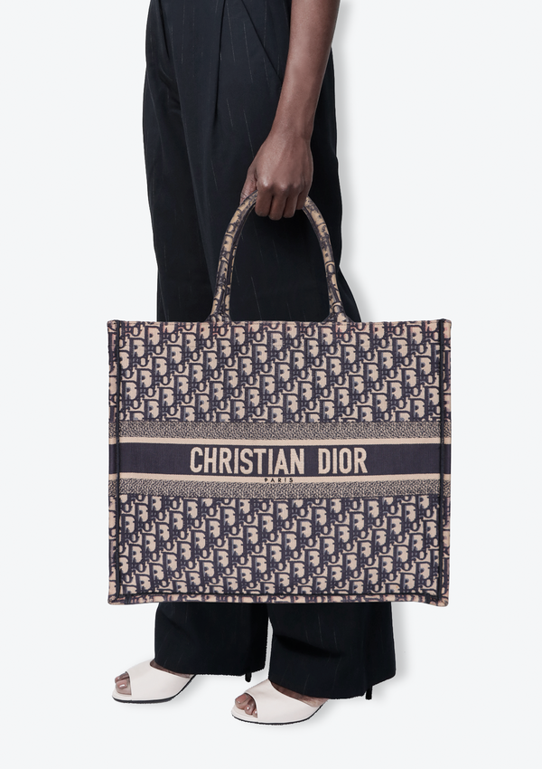 LARGE OBLIQUE BOOK TOTE