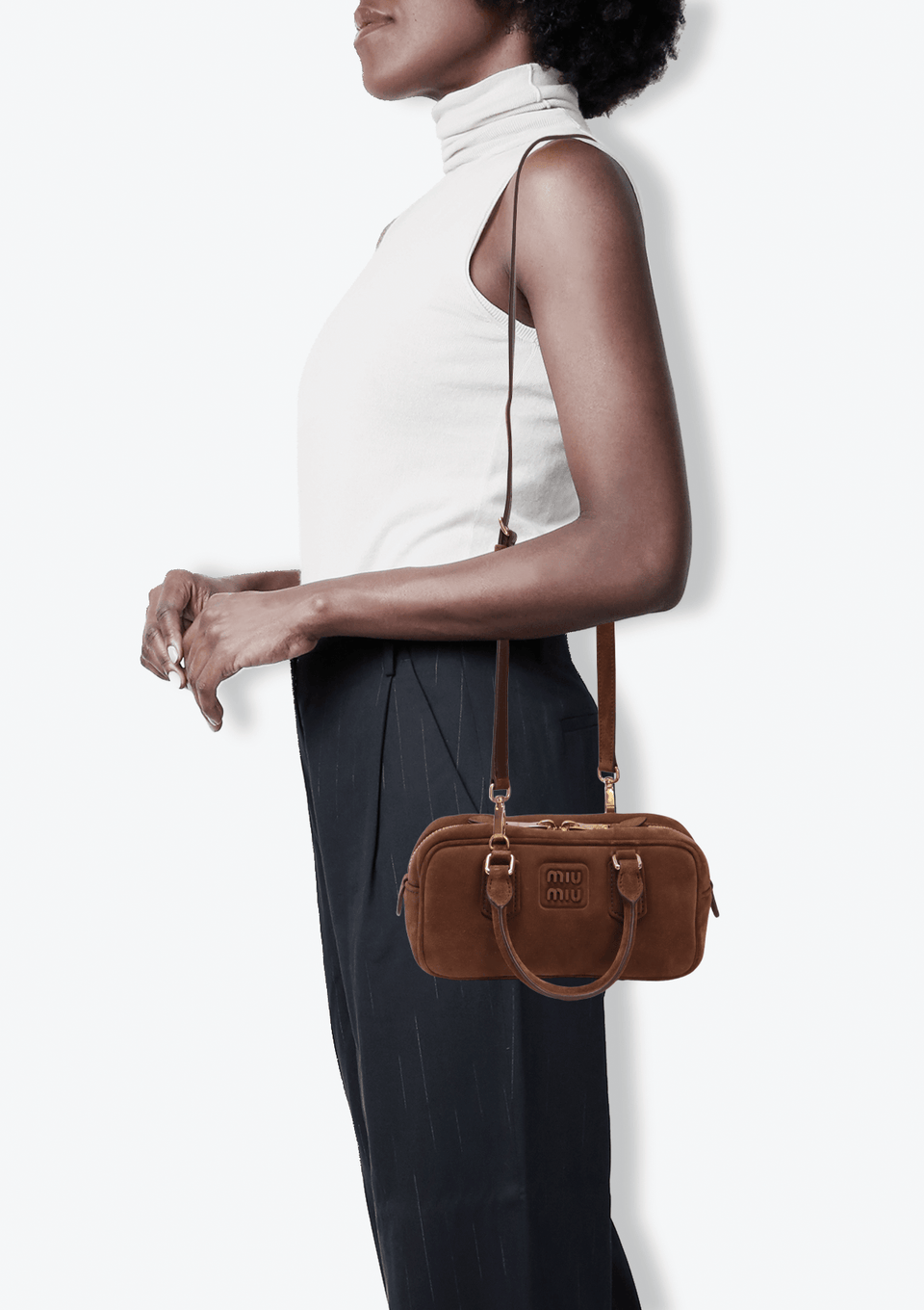 BOLSA MIU MIU SUEDE ARCADIE HANDLE BAG MARROM ORIGINAL – Gringa BOLSA MIU MIU SUEDE ARCADIE HANDLE BAG MARROM ORIGINAL – Gringa
