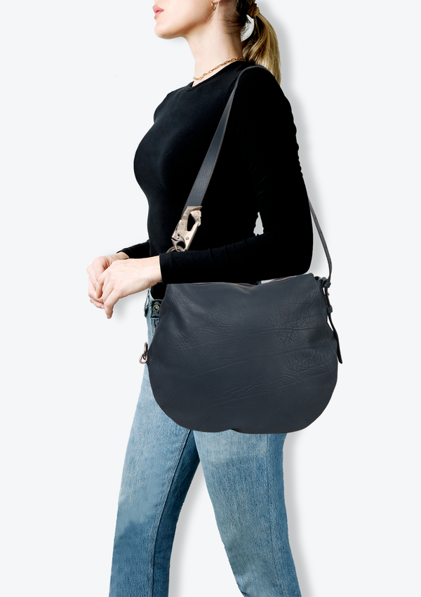 MEDIUM KNIGHT BAG