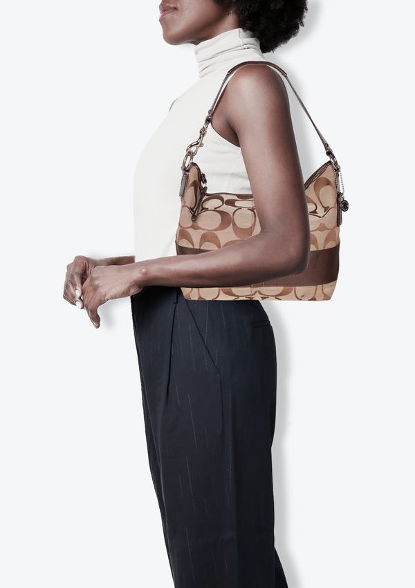 SIGNATURE SHOULDER BAG