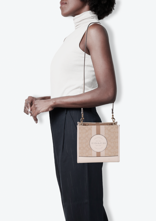 SIGNATURE DEMPSEY SATCHEL