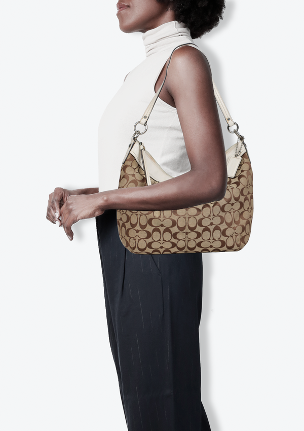 SIGNATURE HOBO BAG