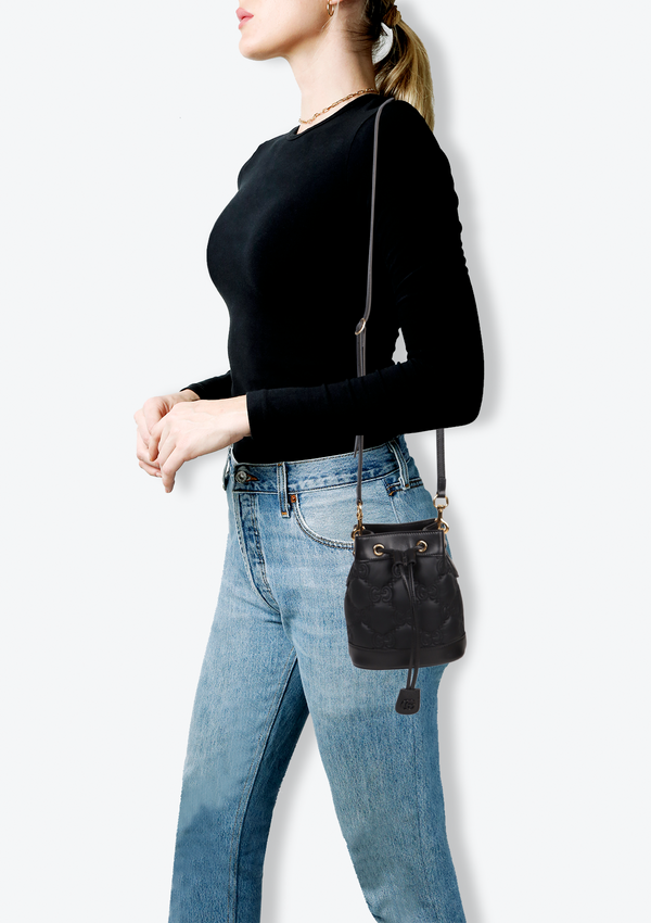GG MATELASSE BUCKET BAG