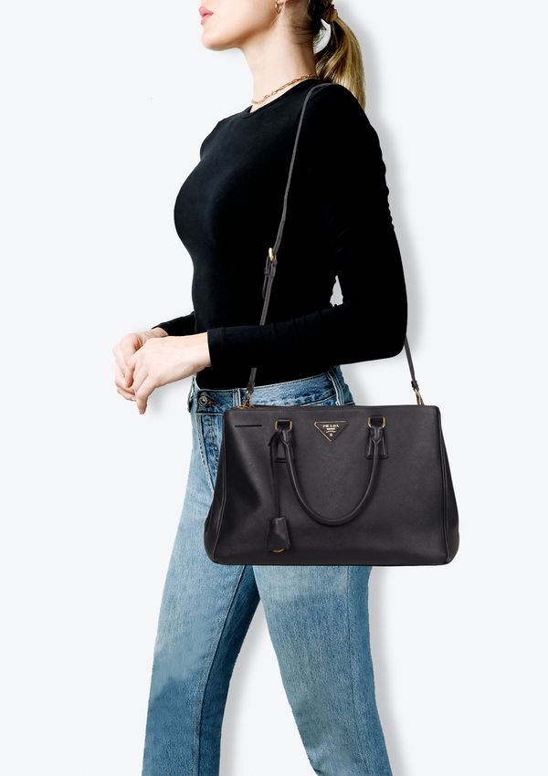 LARGE SAFFIANO LUX DOUBLE ZIP GALLERIA