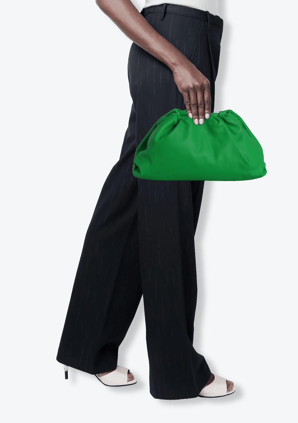 BOLSA BOTTEGA VENETA THE POUCH VERDE ORIGINAL – Gringa BOLSA BOTTEGA VENETA THE POUCH VERDE ORIGINAL – Gringa