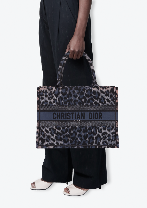 MEDIUM BOOK TOTE