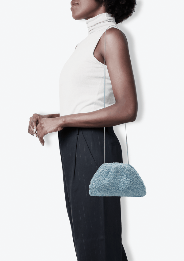 THE MINI POUCH CURLY RAFFIA