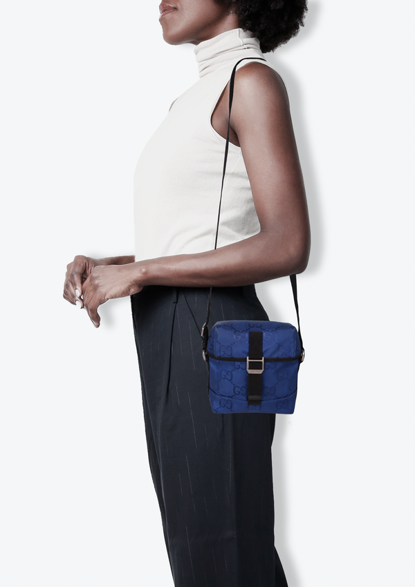 GG ECONYL OFF THE GRID MESSENGER BAG