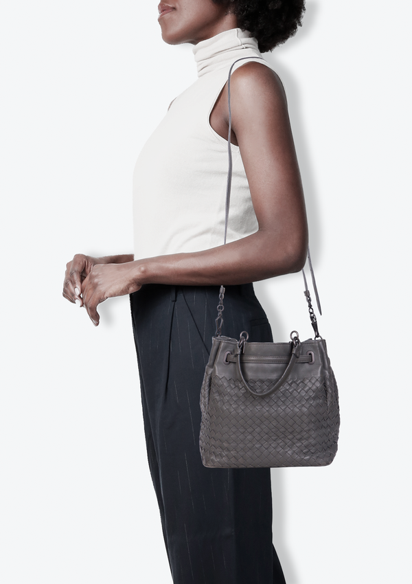 INTRECCIATO DRAWSTRING BUCKET BAG