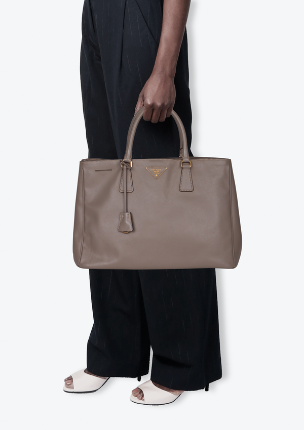 LARGE SAFFIANO LUX GALLERIA TOTE