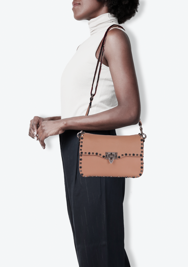 GUITTAR ROCKSTUD ROLLING BAG