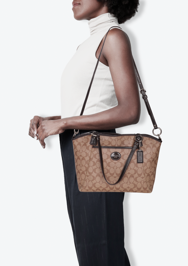 SIGNATURE TOTE BAG