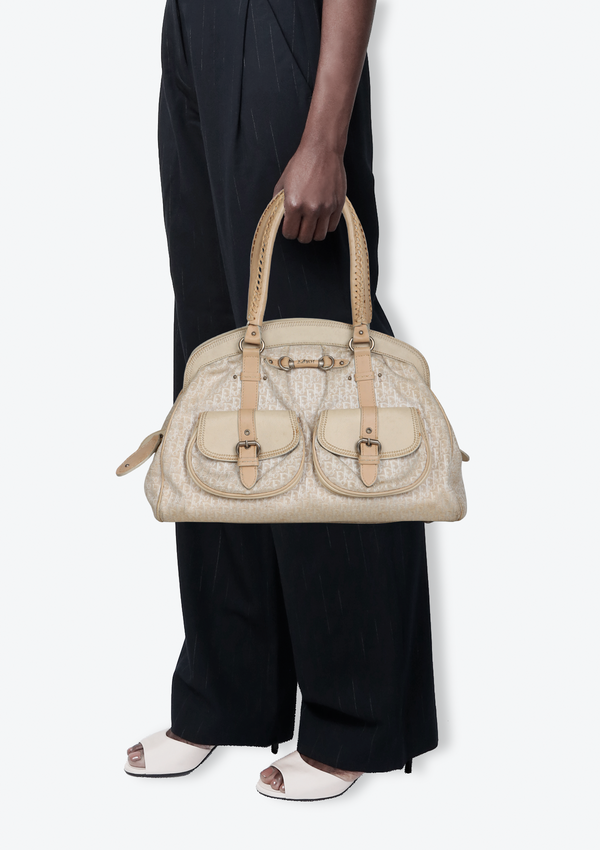 VINTAGE SADDLE BOWLING BAG