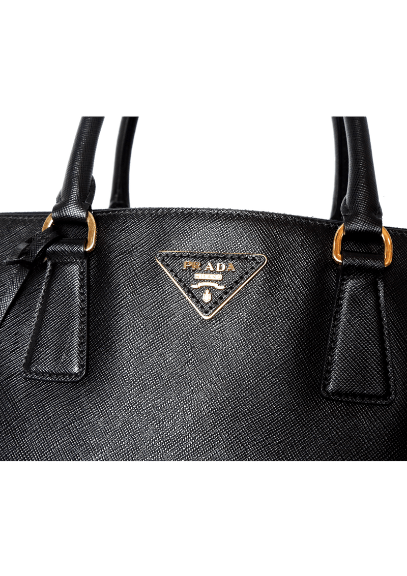 SAFFIANO LUX DOUBLE ZIP GALLERIA