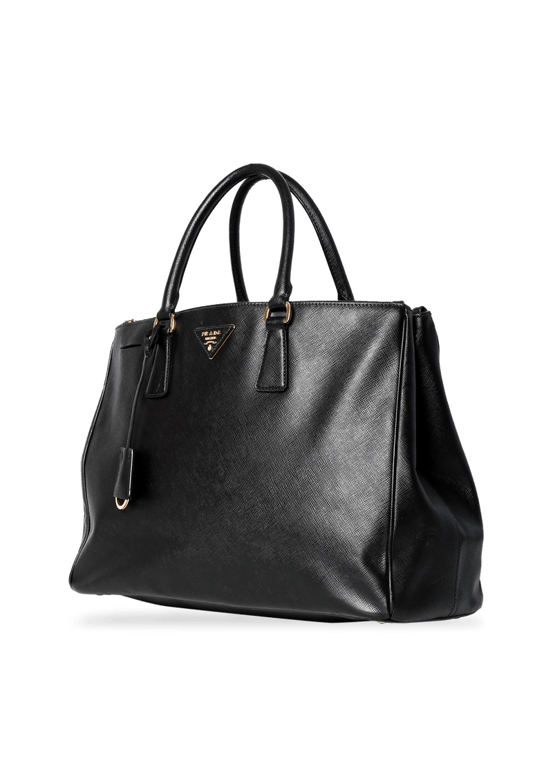 SAFFIANO LUX DOUBLE ZIP GALLERIA