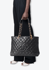 GRAND SHOPPING TOTE CAVIAR