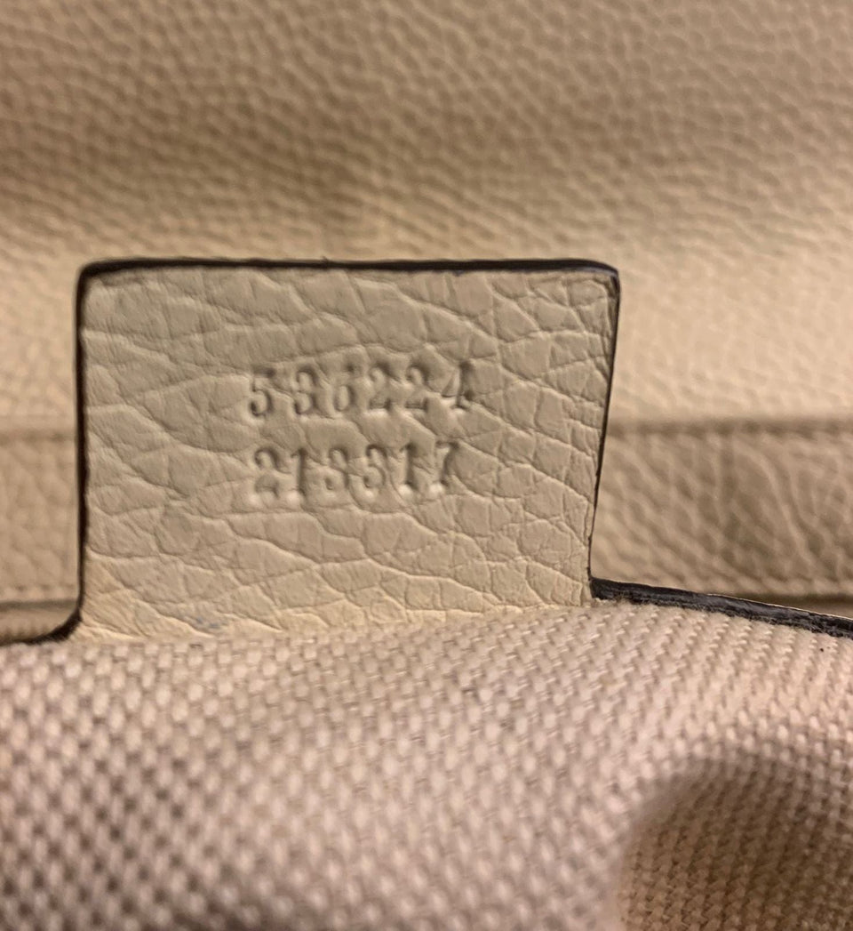 MEDIUM SOHO CHAIN FLAP BAG