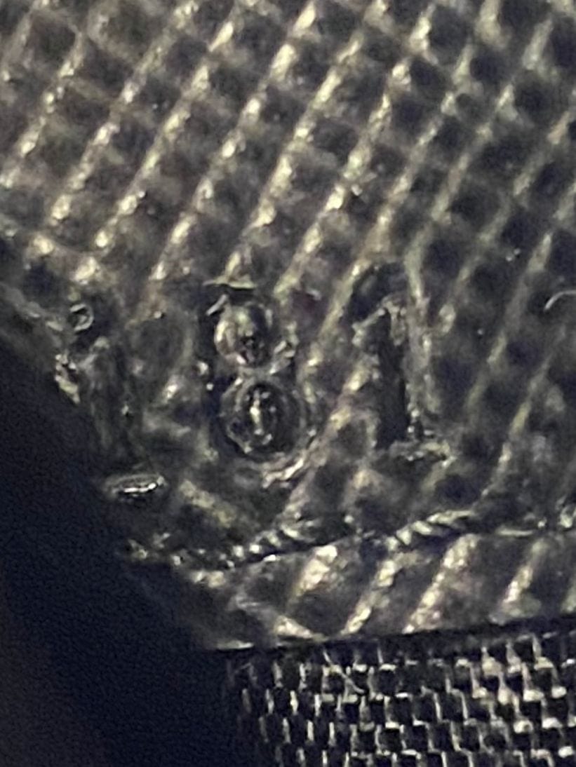 SAFFIANO LUX WALLET ON CHAIN
