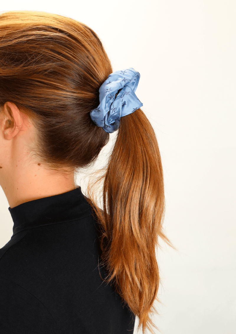 SILK SCRUNCHIE