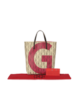 SIGNATURE TOTE