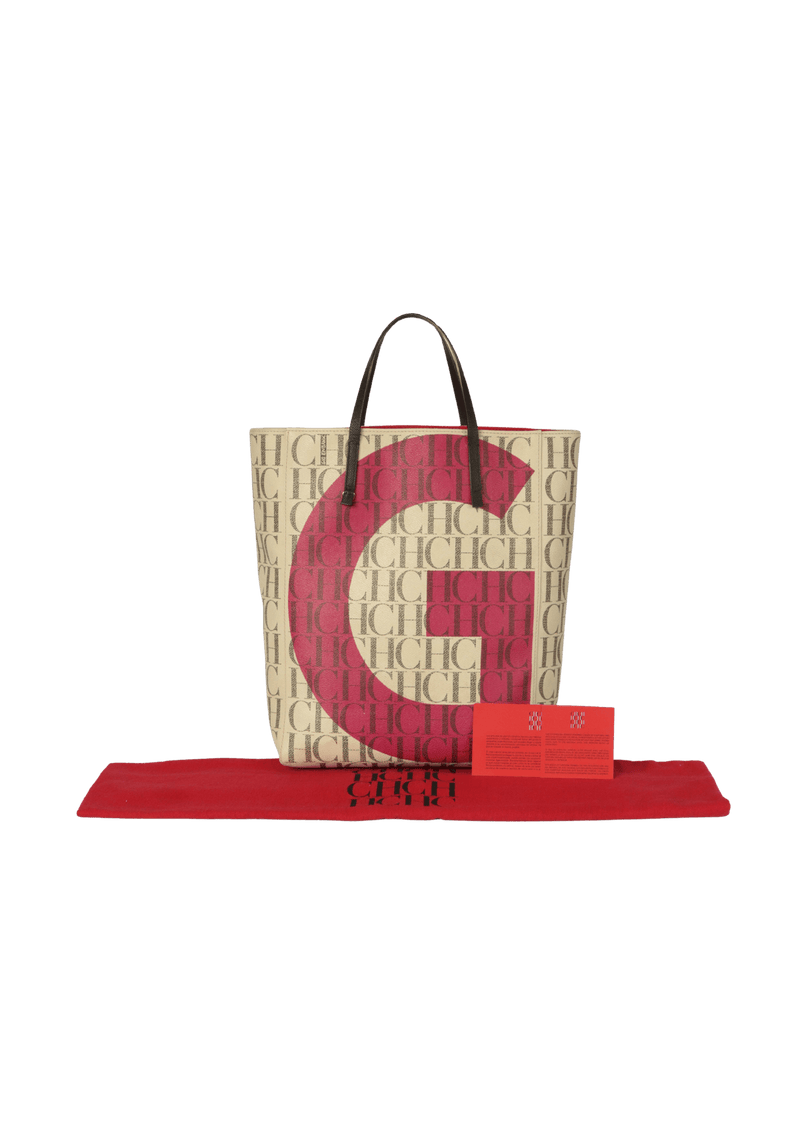 SIGNATURE TOTE