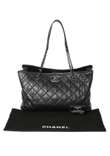 CHAIN SHOPPING TOTE LAMBSKIN