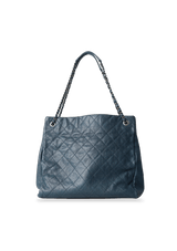 CHIC TALL SHOPPING TOTE CAVIAR