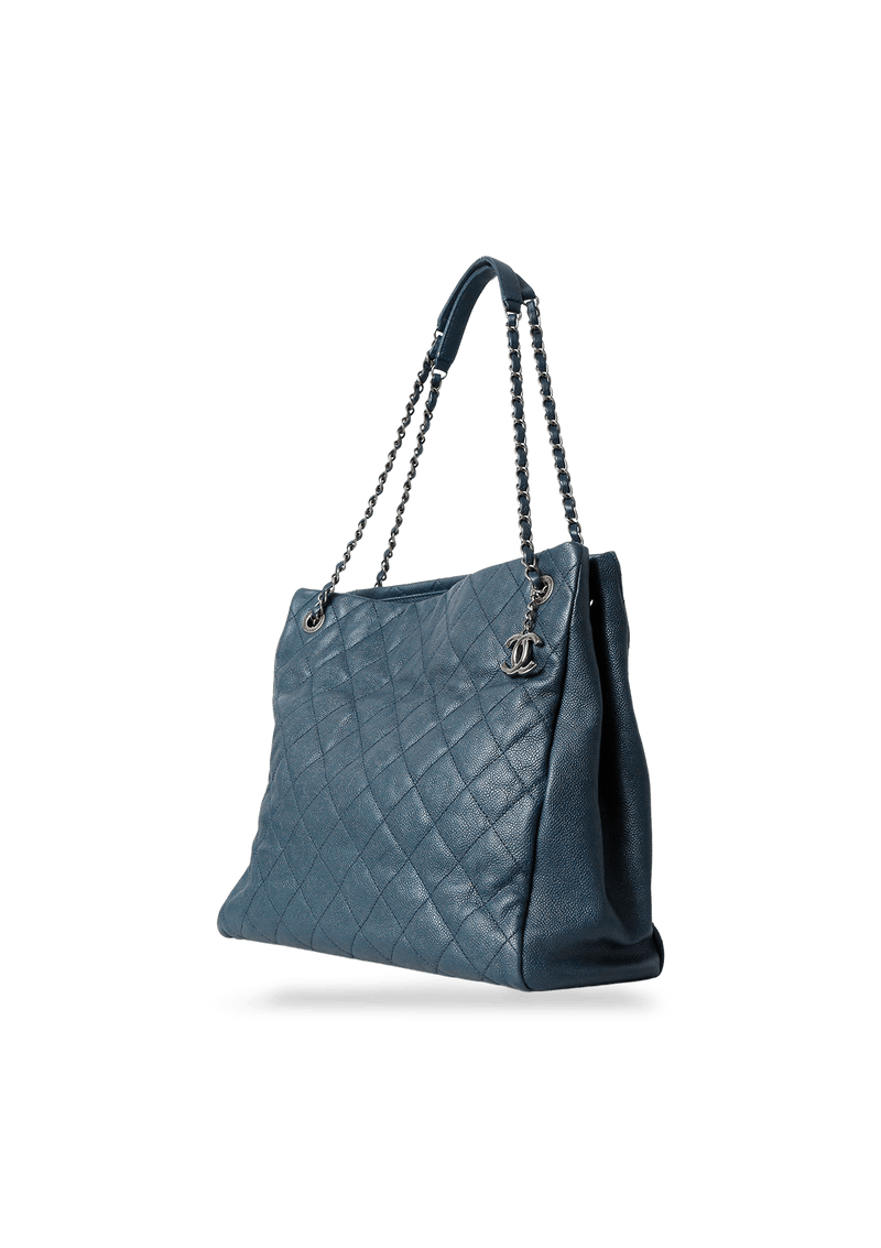 CHIC TALL SHOPPING TOTE CAVIAR