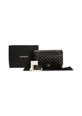 CLASSIC MAXI DOUBLE FLAP BAG CAVIAR