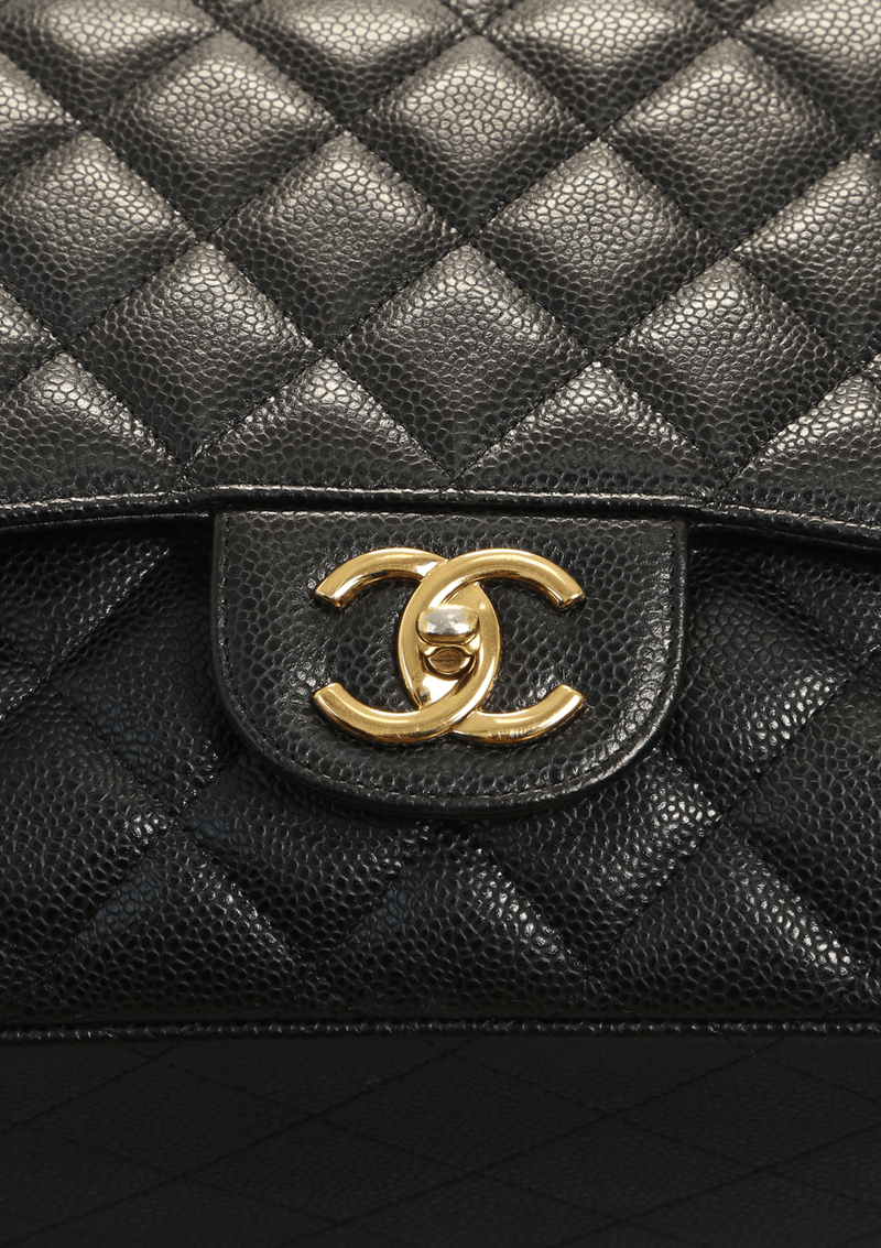 MAXI CLASSIC DOUBLE FLAP CAVIAR