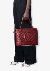 MEDALLION QUILTED LAMBSKIN TOTE