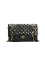 MEDIUM CLASSIC DOUBLE FLAP BAG CAVIAR