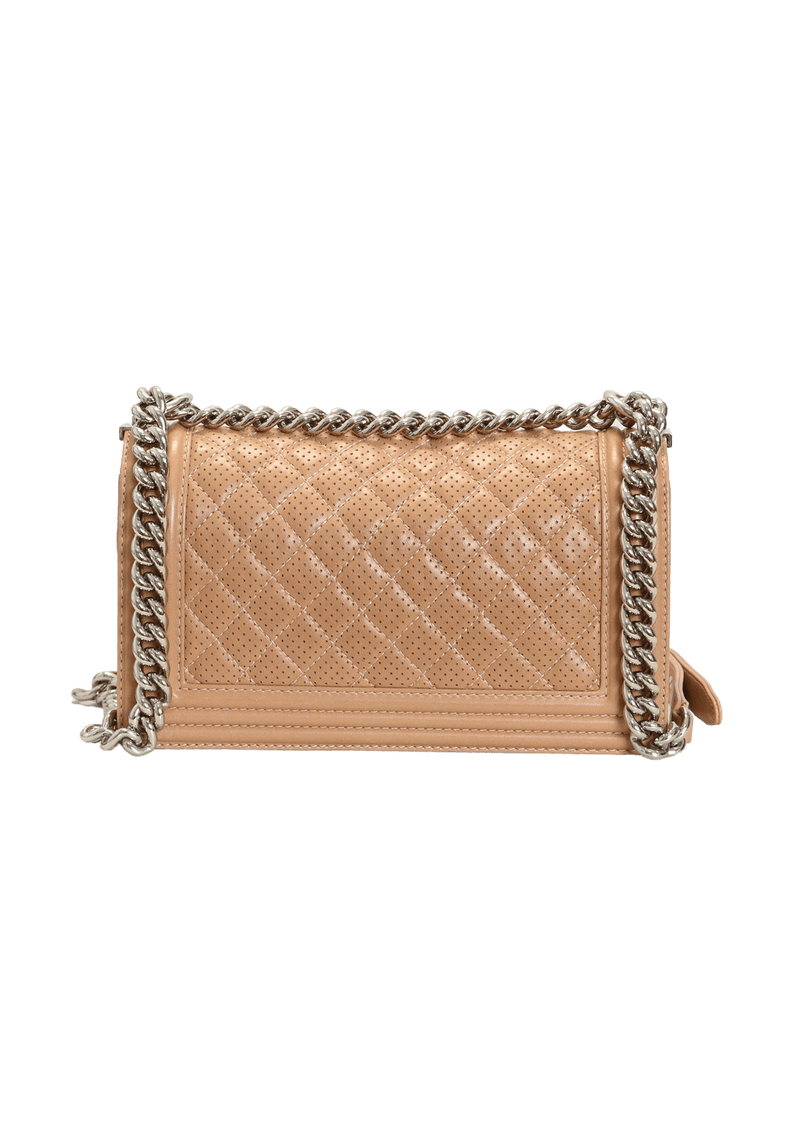 BOLSA CHANEL MEDIUM PERFORATED BOY BAG BEGE ORIGINAL – Gringa