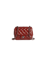 MINI SQUARE CLASSIC SINGLE FLAP PATENT LEATHER