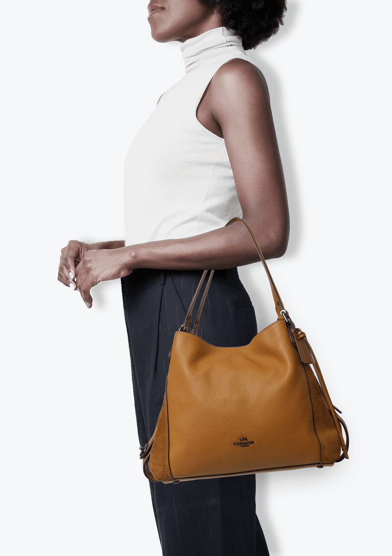 GRAINED LEATHER TOTE