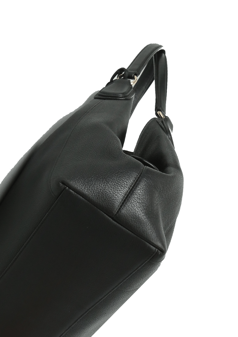 GRAINED LEATHER TOTE