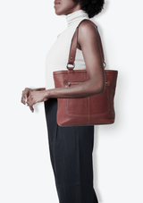 GRAINED LEATHER TOTE