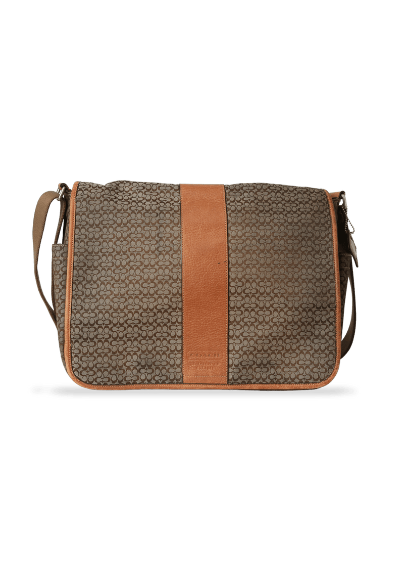 SIGNATURE CANVAS MESSENGER BAG