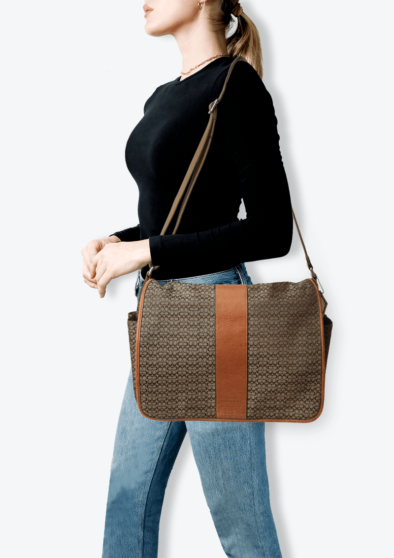 SIGNATURE CANVAS MESSENGER BAG