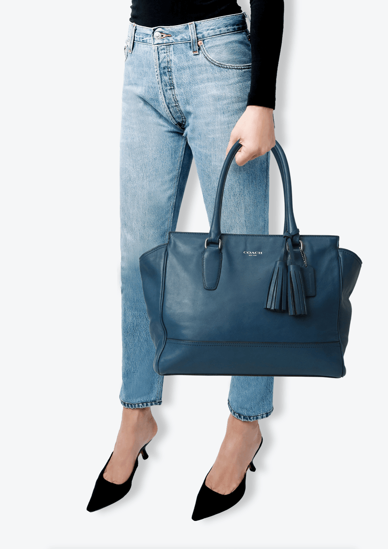 TASSEL  TOTE  BAG