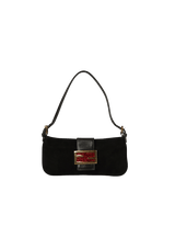 SUEDE BAGUETTE